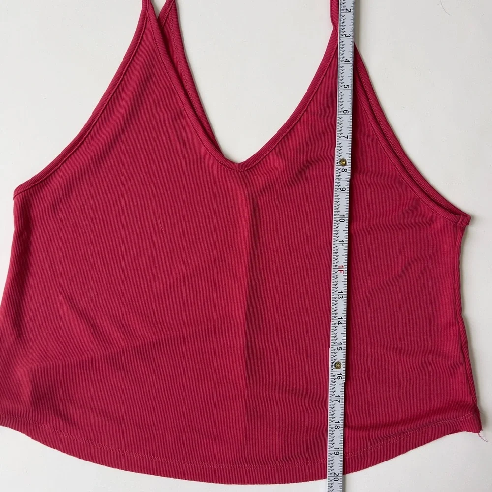 Free People Pink women’s Sleeveless V-Neck Ribbed Tank Top
